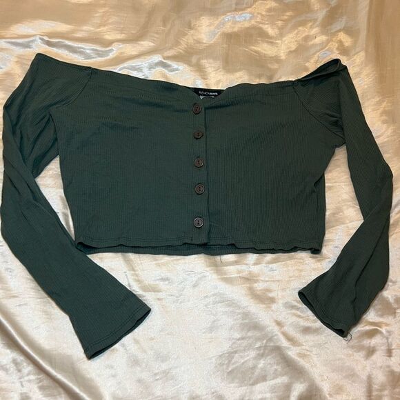 Dark Green Off-Shoulder Buttoned Top - Picture 2 of 3